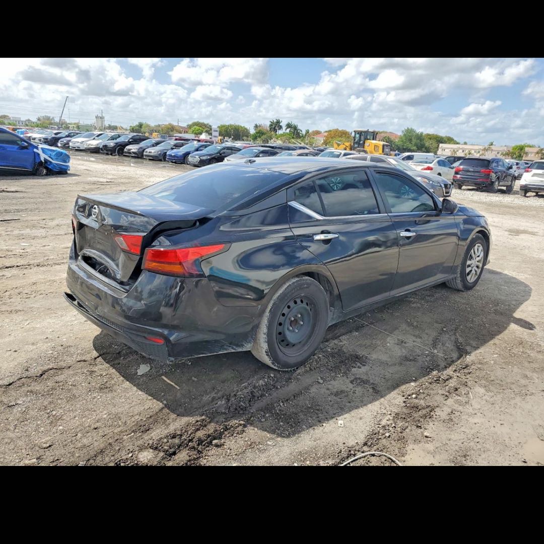 Car Image 2020 NISSAN ALTIMA