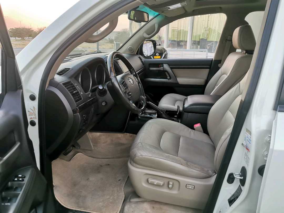 Car Image 2008 TOYOTA LAND CRUISER VX.R