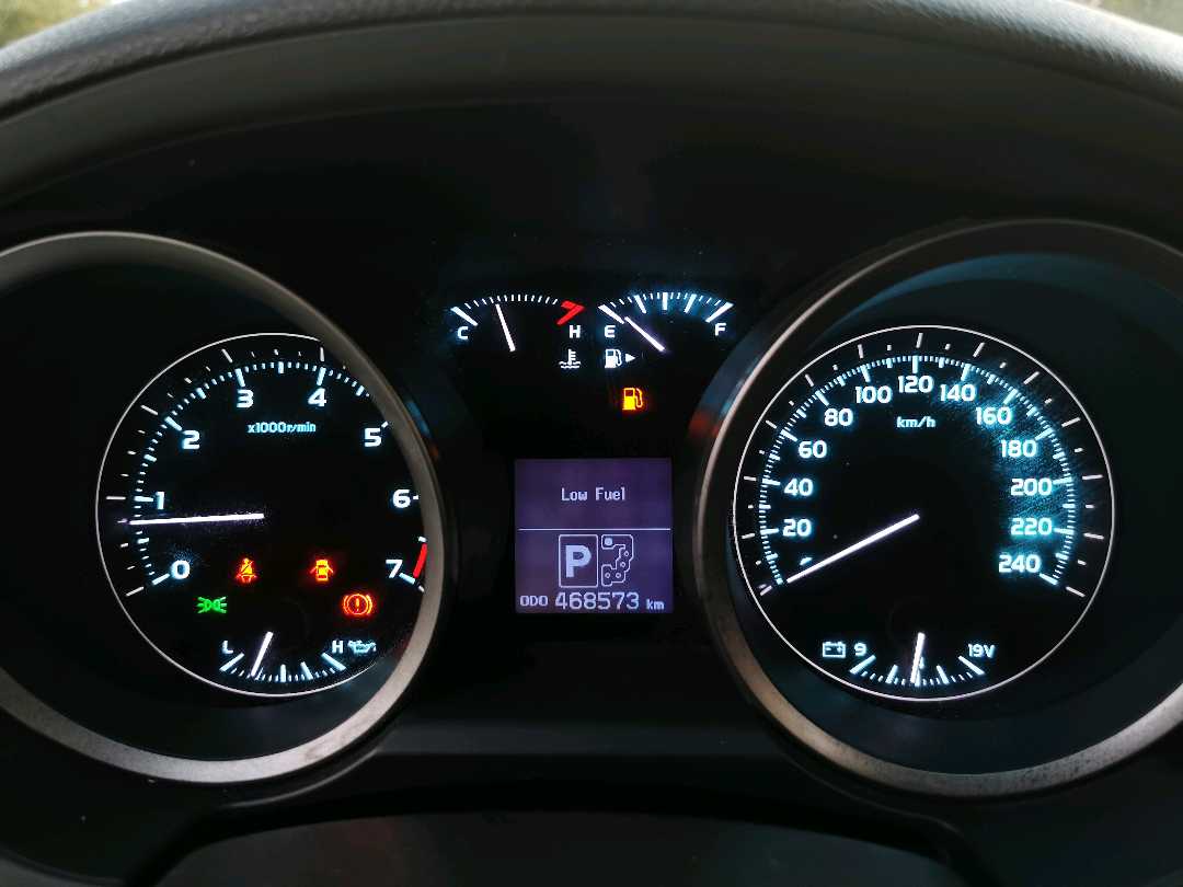 Car Image 2008 TOYOTA LAND CRUISER VX.R