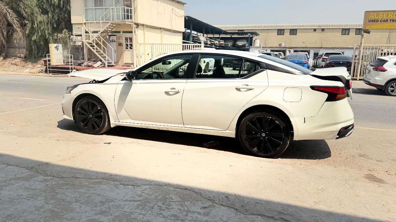 Car Image 2022 NISSAN ALTIMA