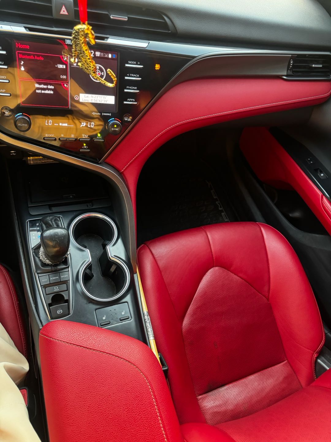 Car Image 2019 TOYOTA CAMRY XSE