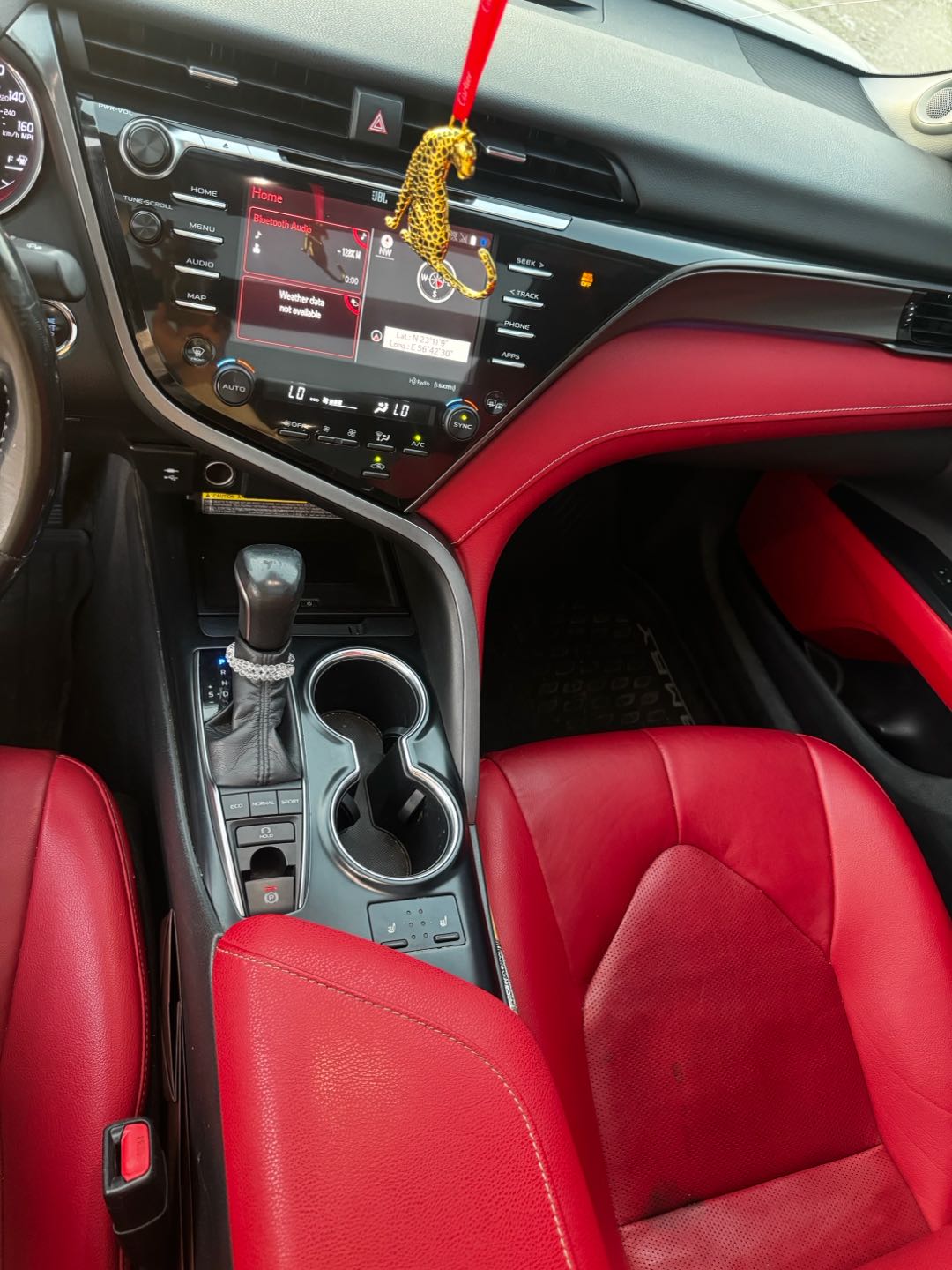 Car Image 2019 TOYOTA CAMRY XSE