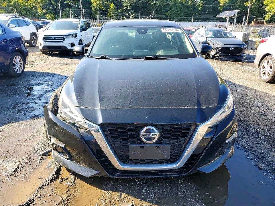 Car Image 2019 NISSAN ALTIMA