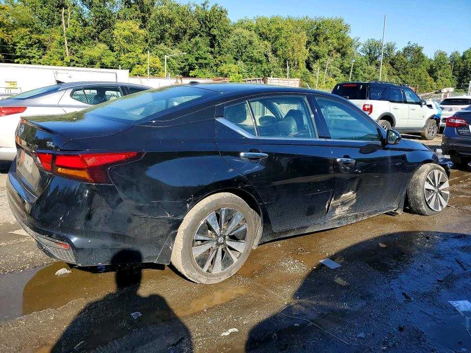 Car Image 2019 NISSAN ALTIMA