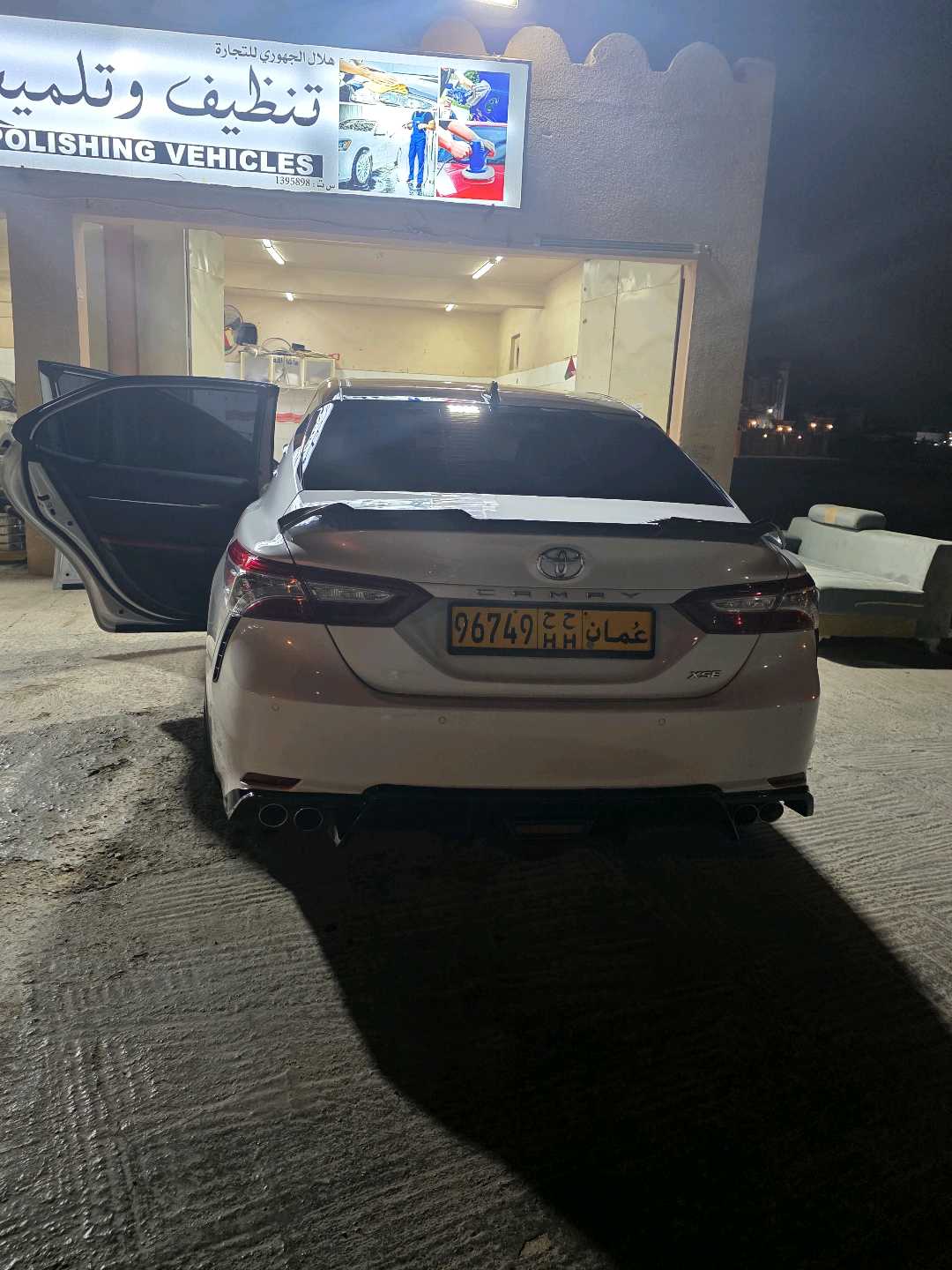 Car Image 2018 TOYOTA CAMRY XSE
