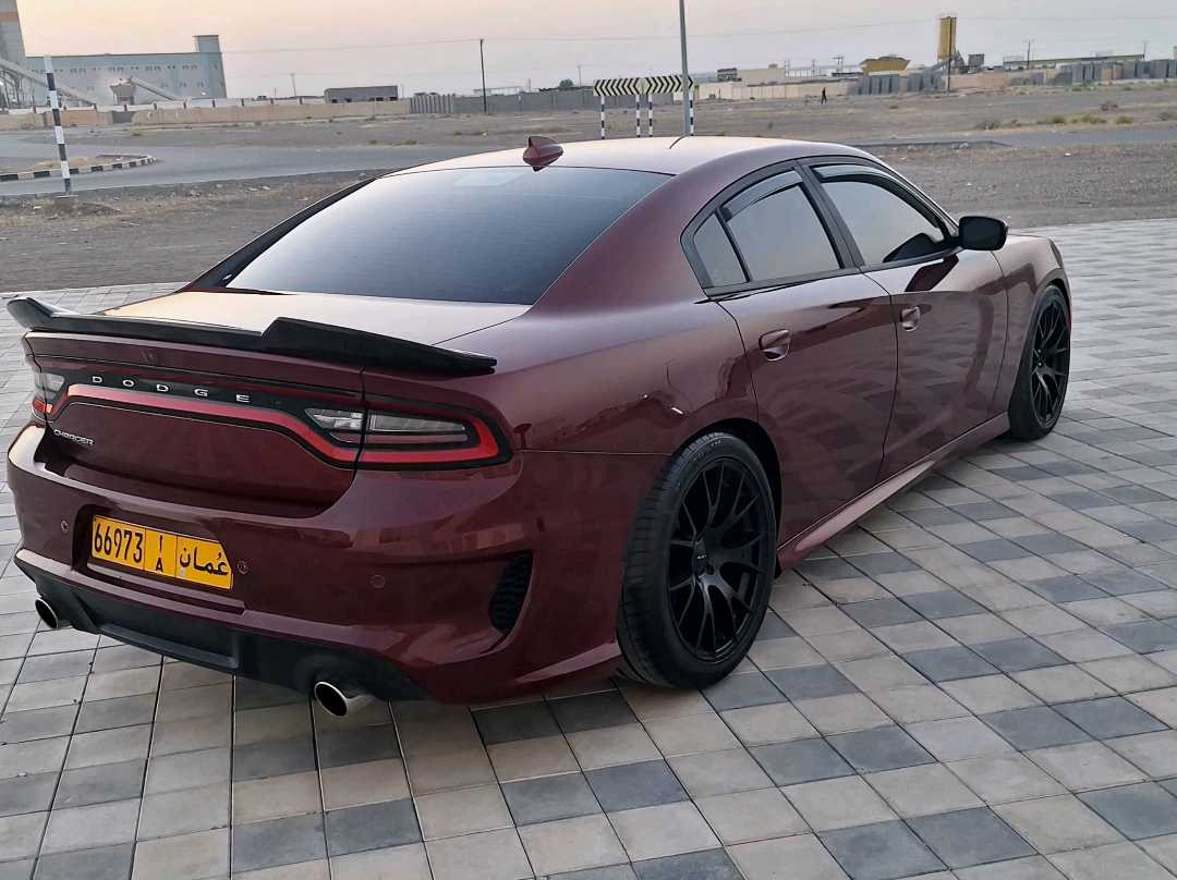 Car Image 2018 DODGE CHARGER R/T