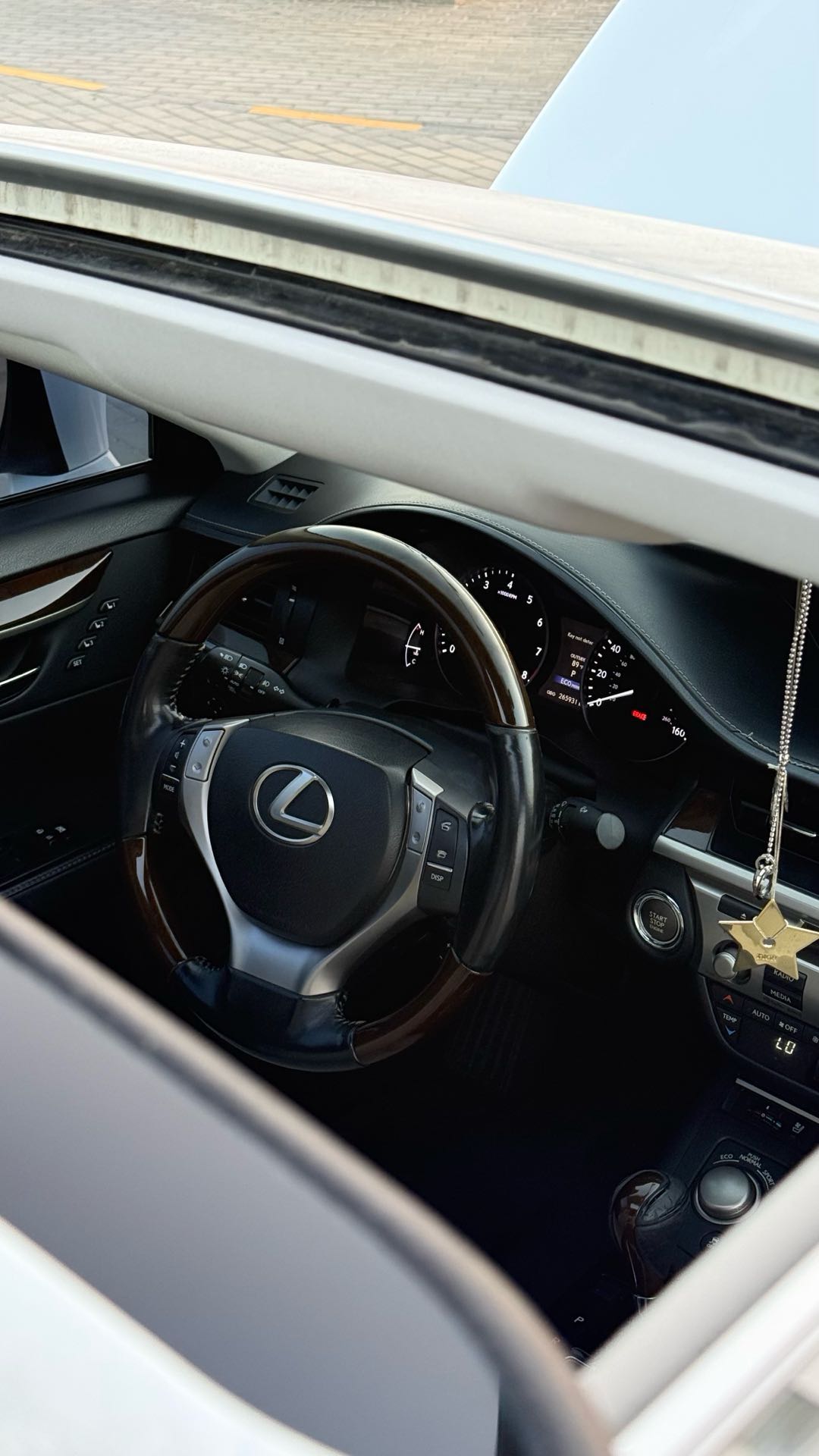 Car Image 2014 LEXUS ES 350