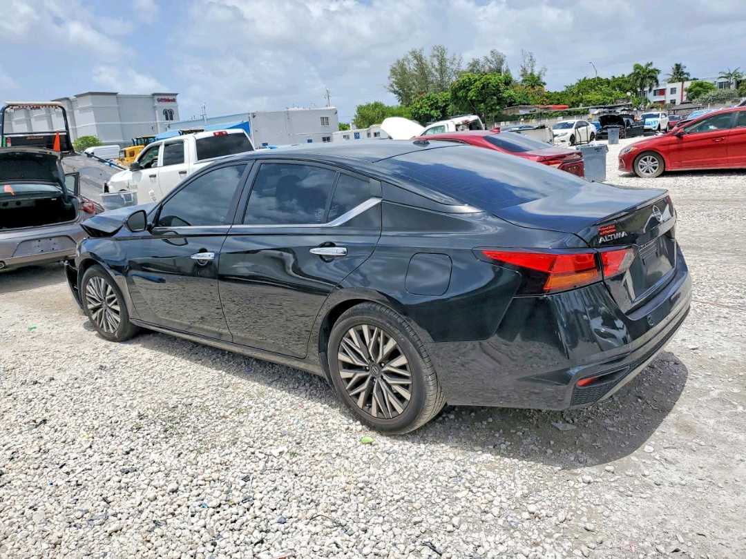 Car Image 2023 NISSAN ALTIMA