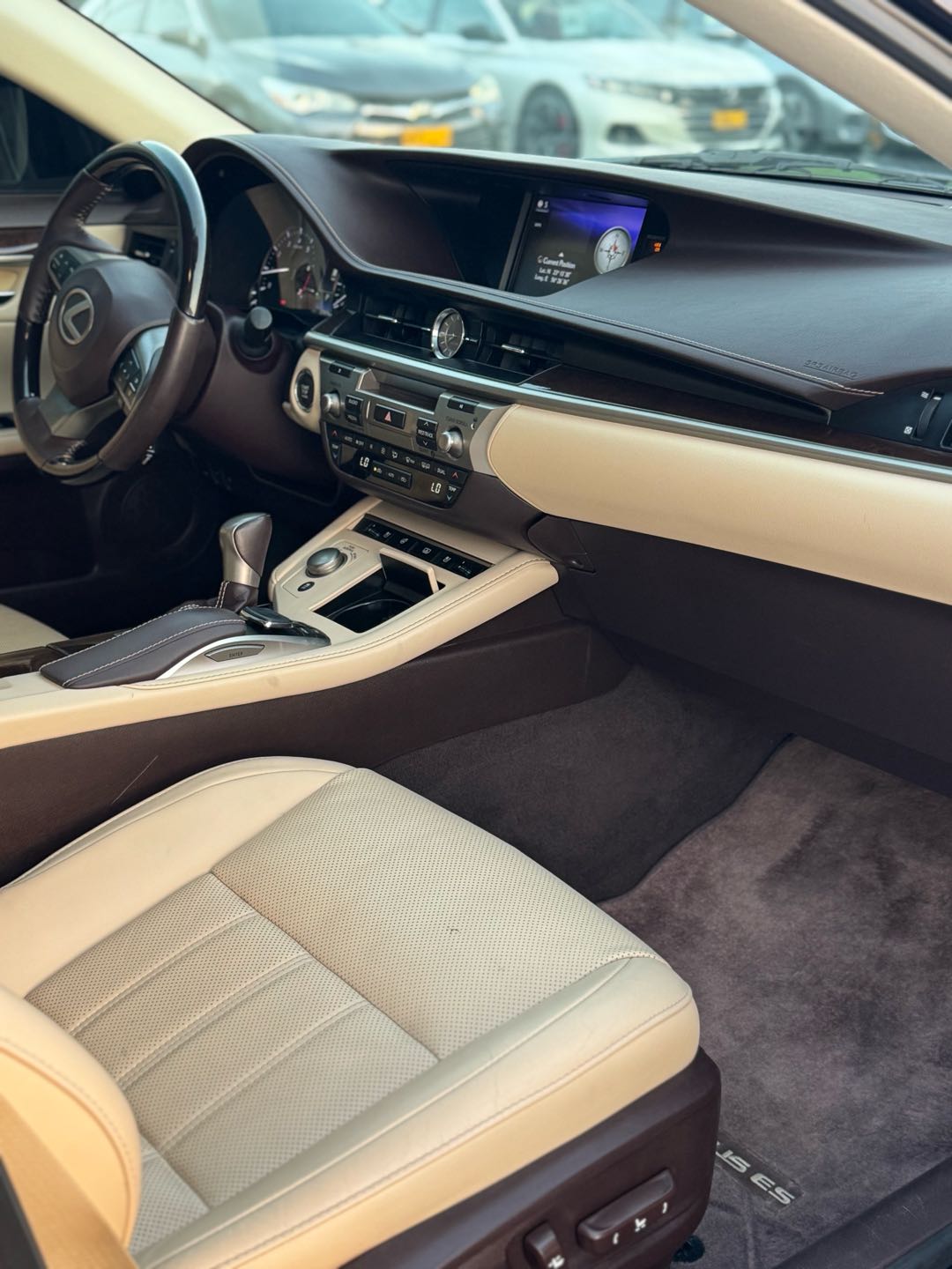 Car Image 2018 LEXUS ES 350