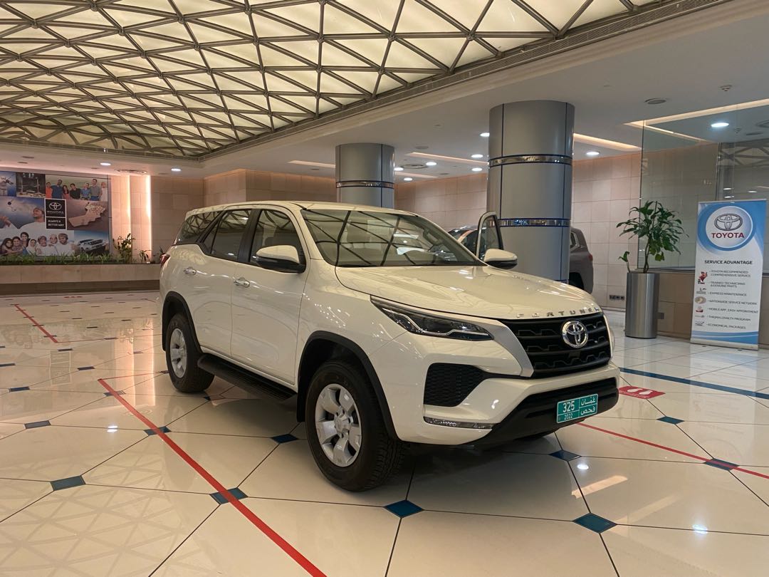 TOYOTA FORTUNER 2022