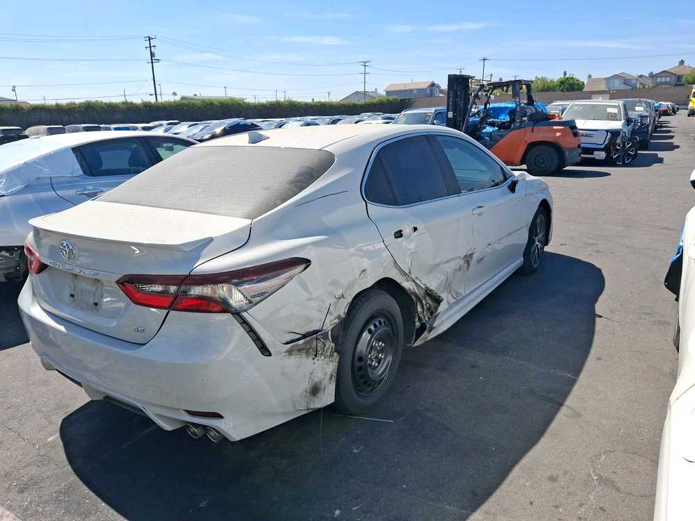 Car Image 2023 TOYOTA CAMRY