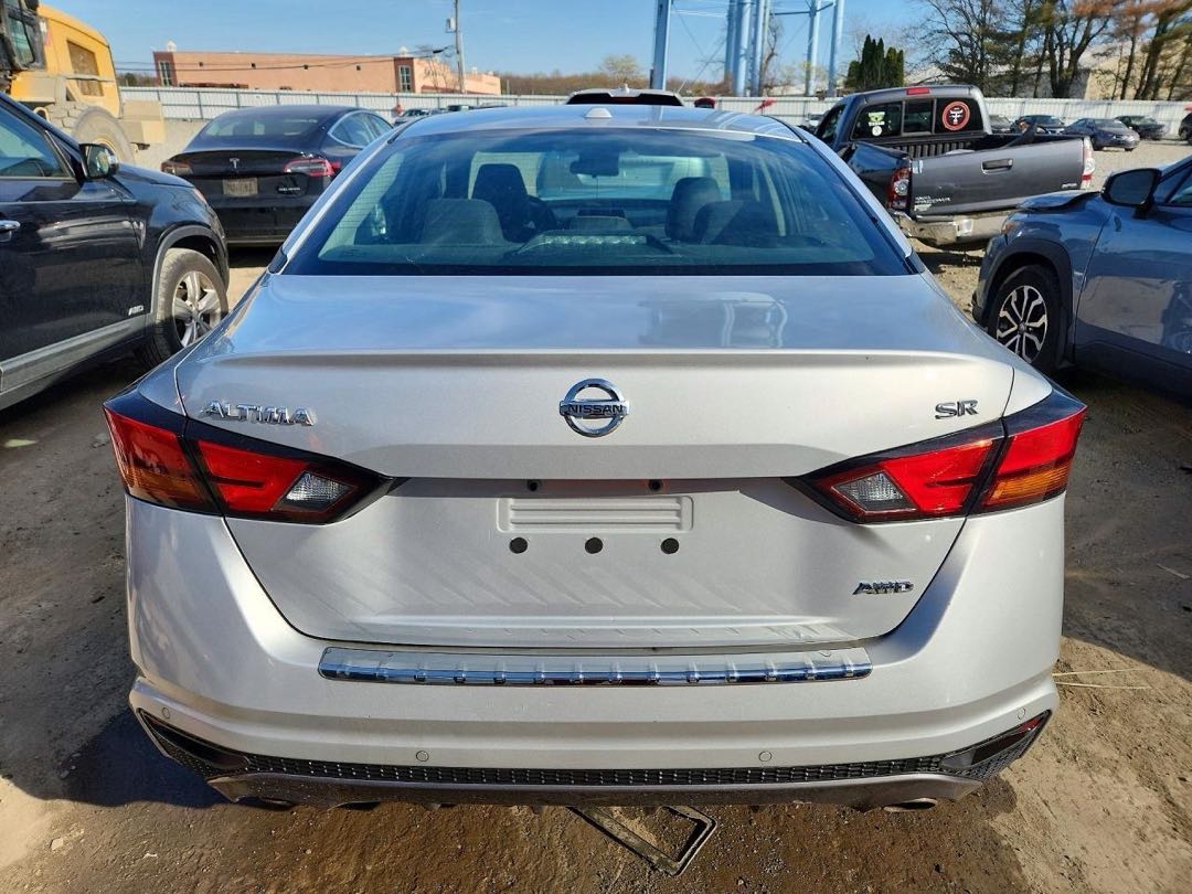 Car Image 2021 NISSAN ALTIMA