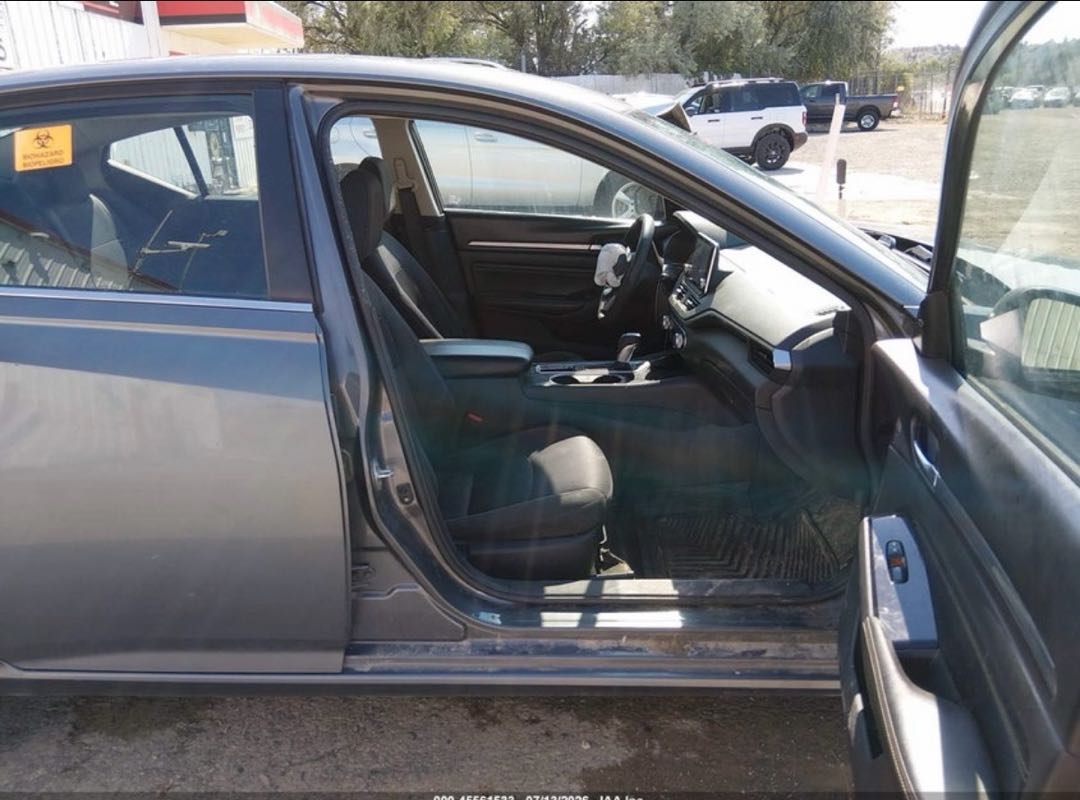Car Image 2021 NISSAN ALTIMA