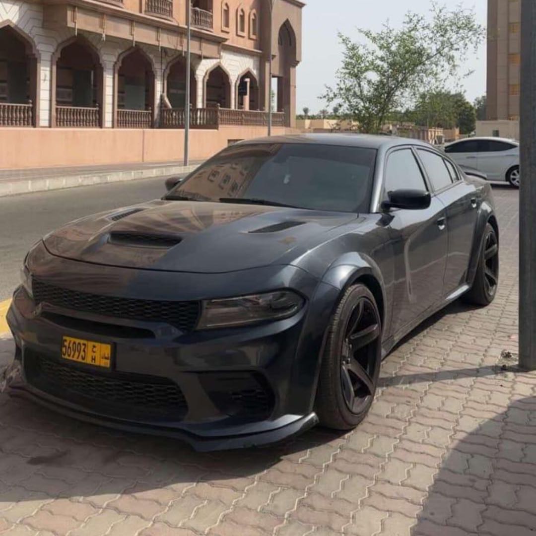 Car Image 2019 DODGE CHARGER SXT