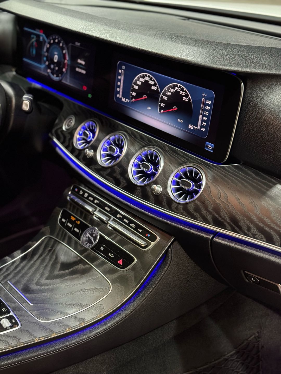 Car Image 2019 MERCEDES E Class 450