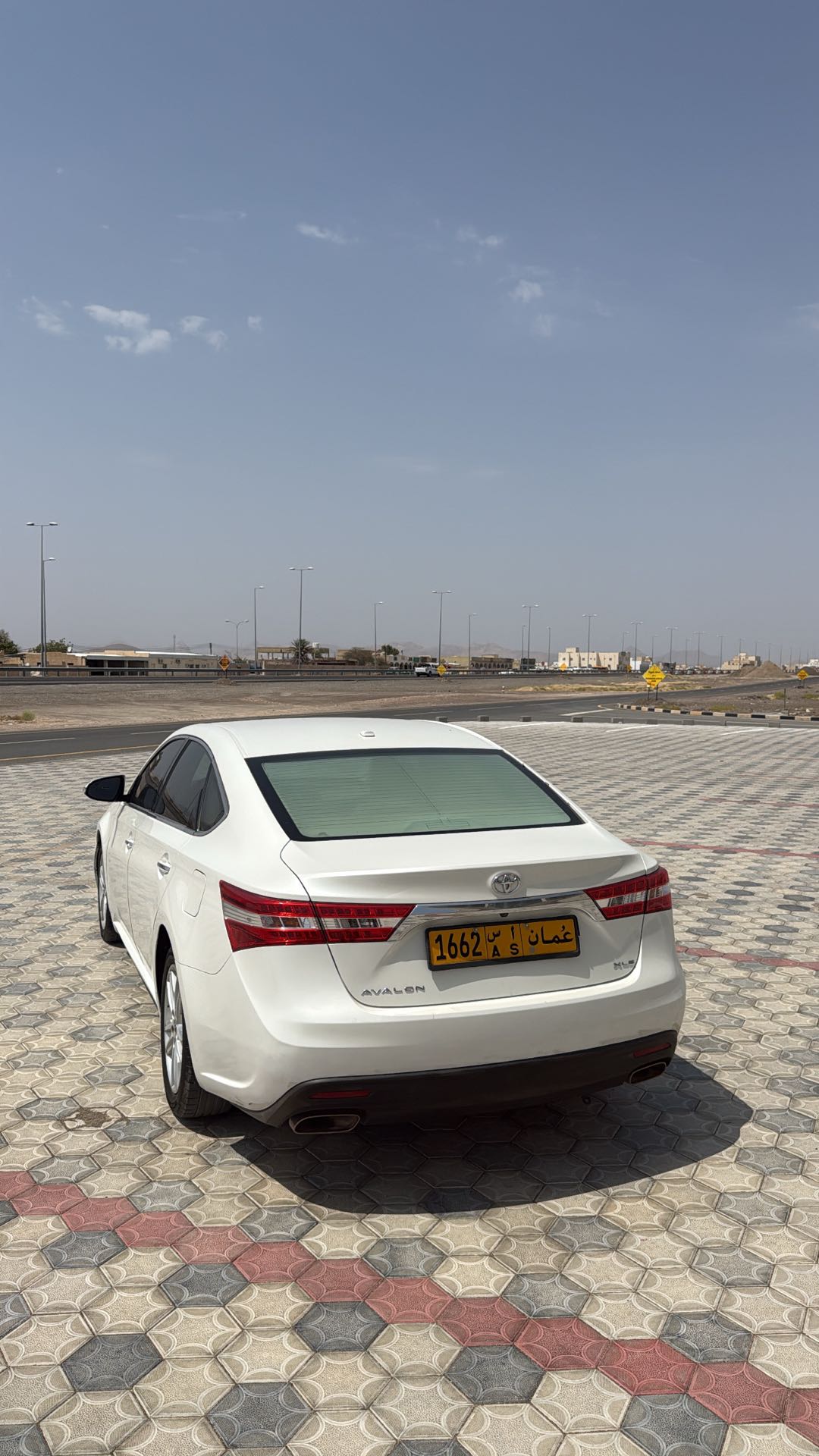 Car Image 2014 TOYOTA AVALON XLE