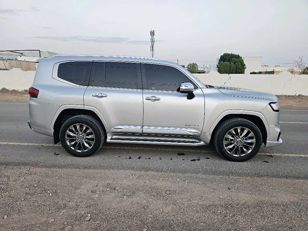 Car Image 2022 TOYOTA LAND CRUISER VX.R
