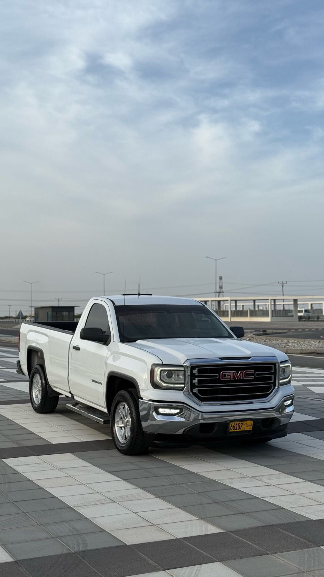 Car Image 2016 GMC SIERRA Base