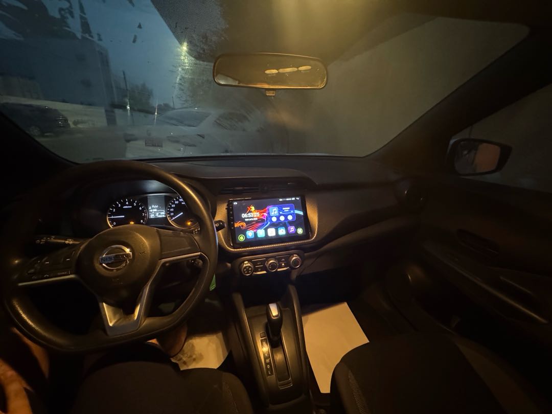 Car Image 2019 NISSAN KICKS 