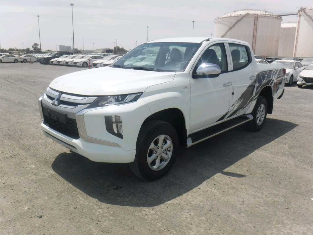 ايزوزو D-MAX 2025
