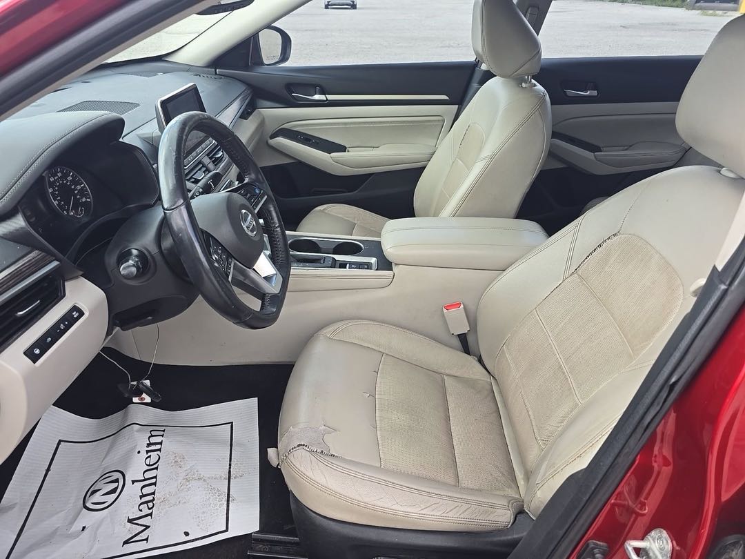 Car Image 2019 NISSAN ALTIMA
