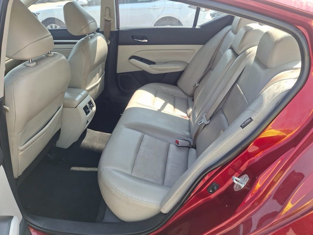 Car Image 2019 NISSAN ALTIMA