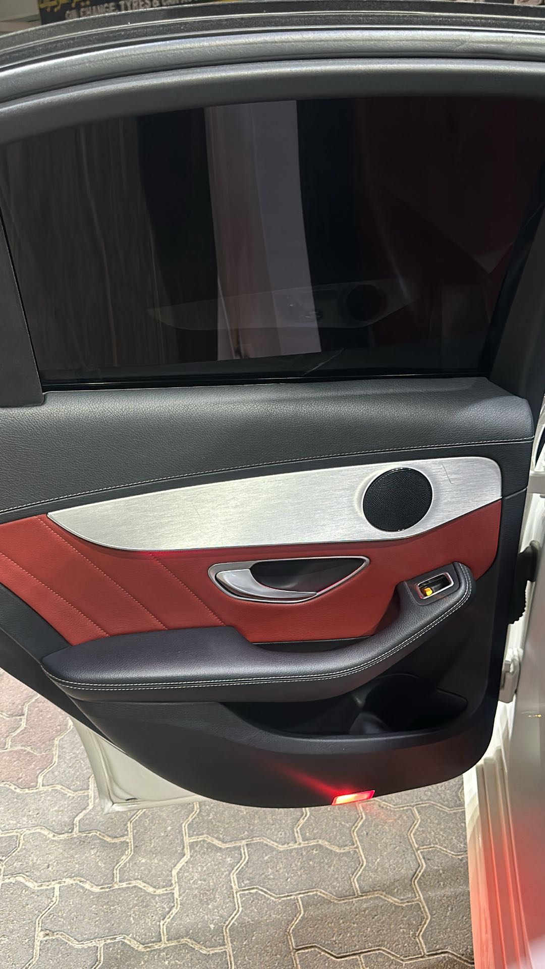 Car Image 2019 MERCEDES C Class 200