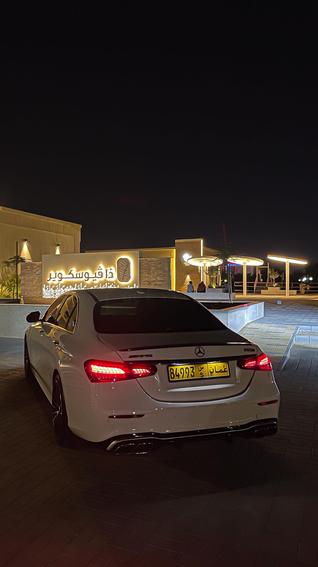 Car Image 2019 MERCEDES E Class 300