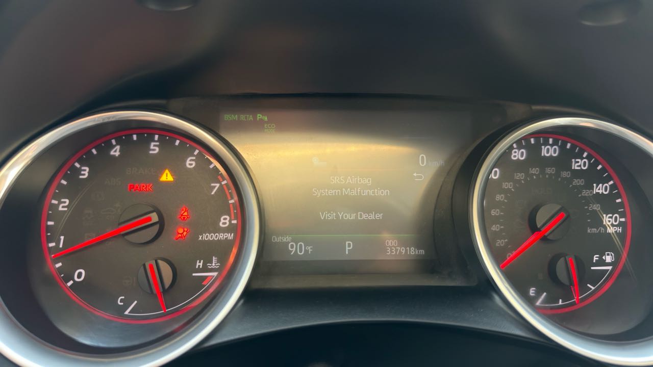 Car Image 2018 TOYOTA CAMRY XSE