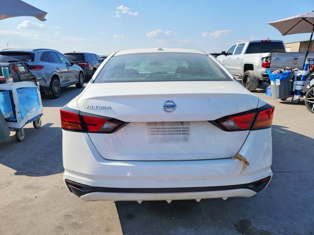Car Image 2019 NISSAN ALTIMA