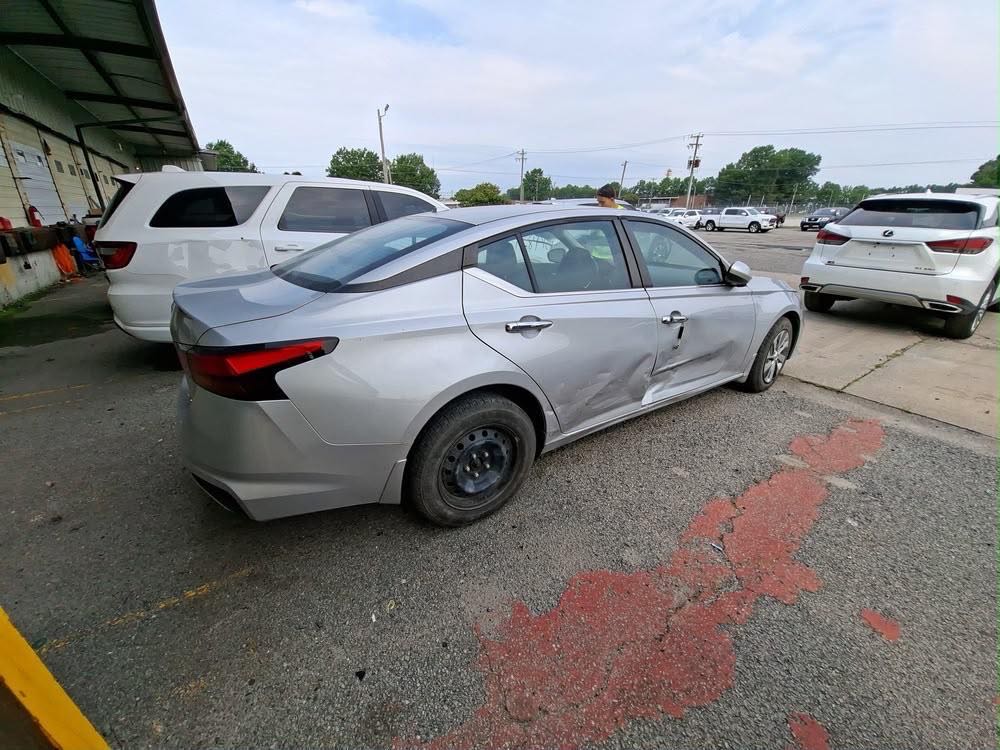 Car Image 2019 NISSAN ALTIMA