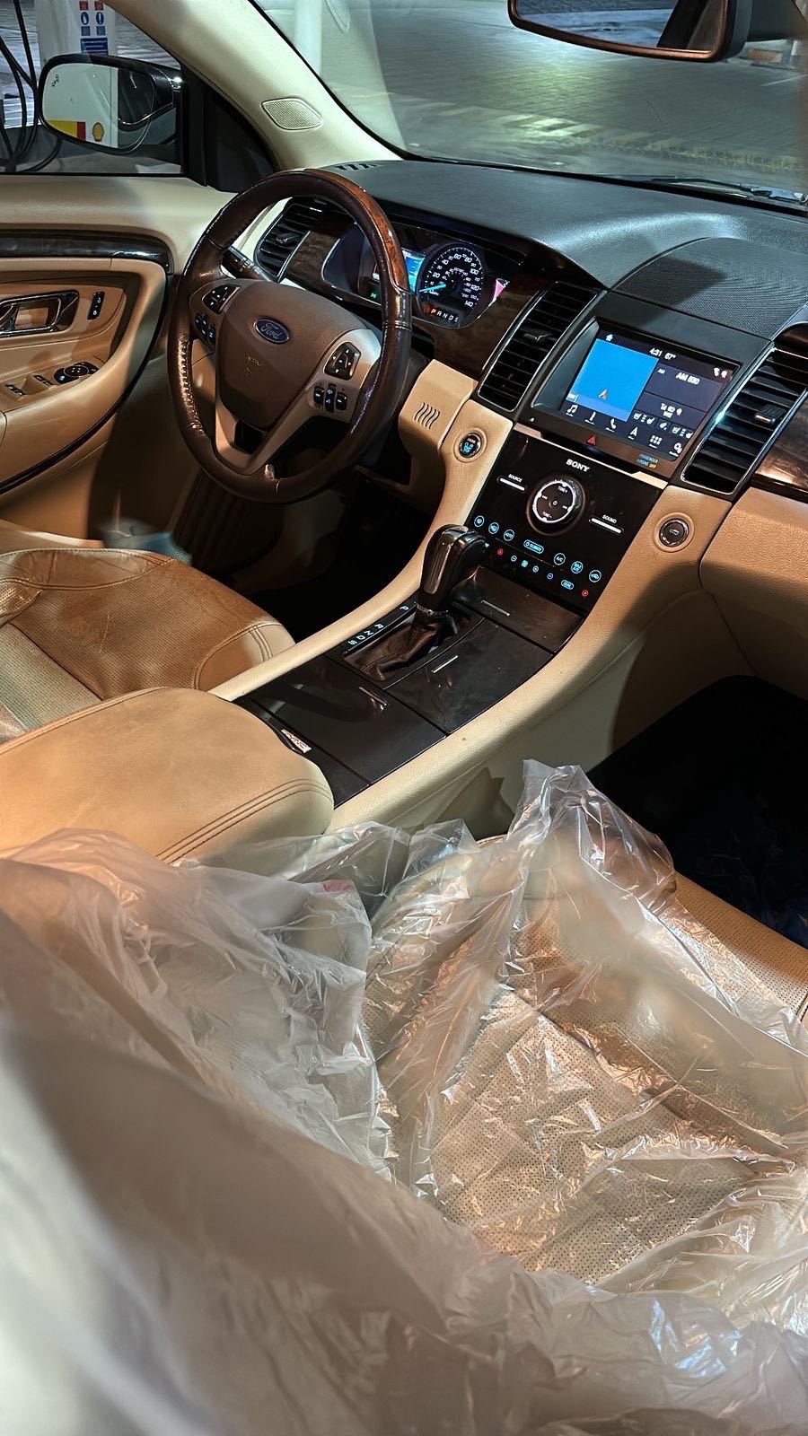 Car Image 2018 FORD TAURUS 