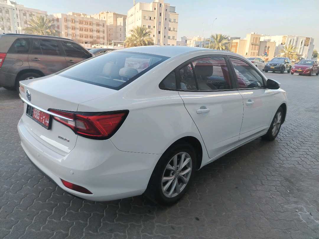 أم جي 5 2024