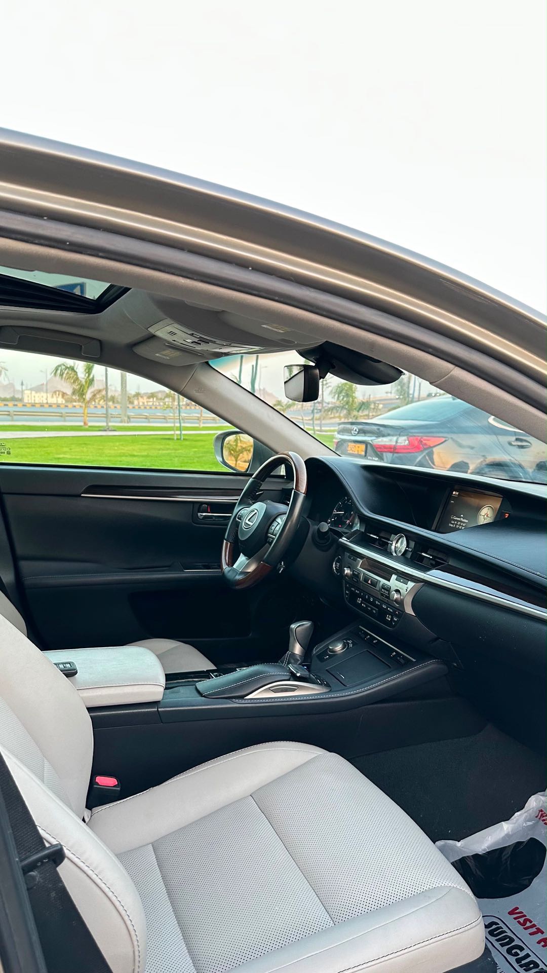 Car Image 2018 LEXUS ES 350