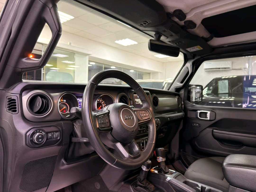 Car Image 2021 JEEP WRANGLER Sport