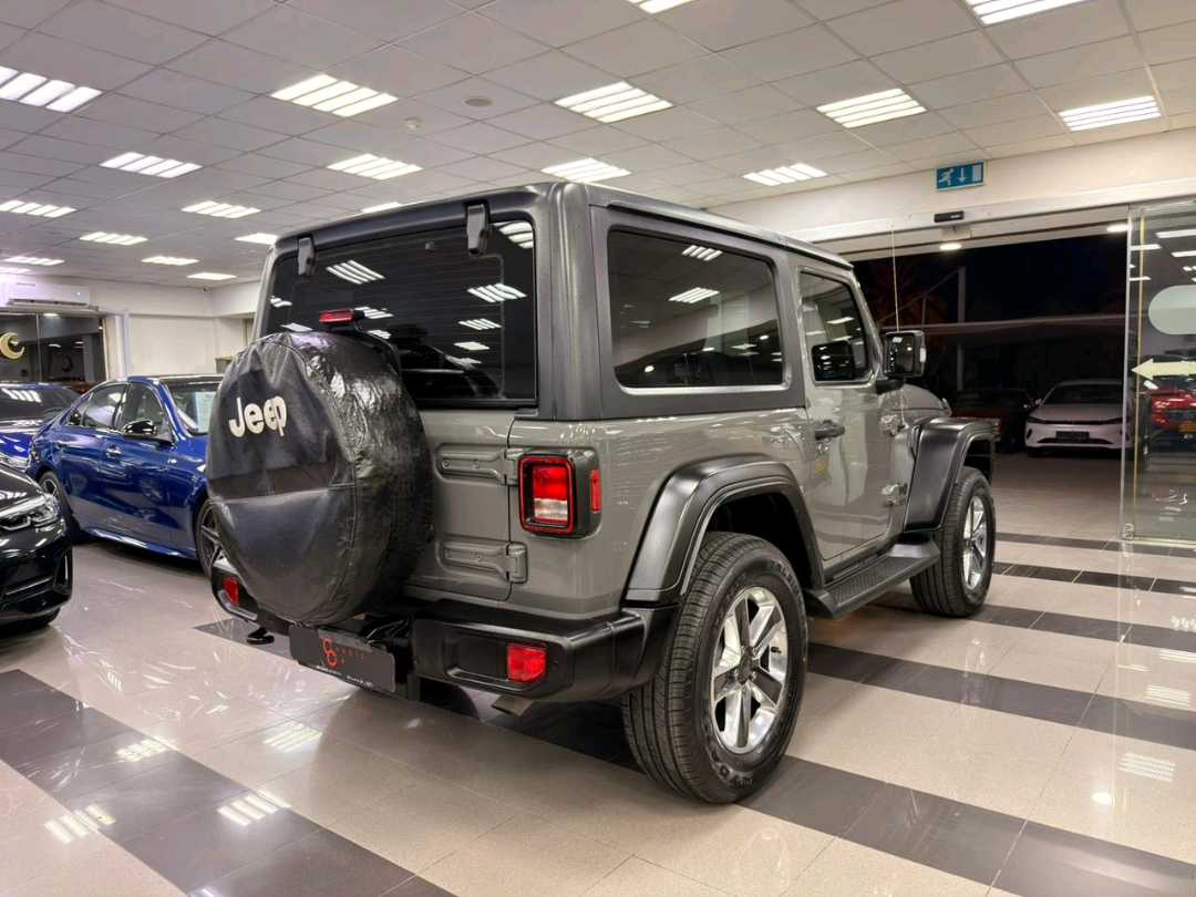 Car Image 2021 JEEP WRANGLER Sport