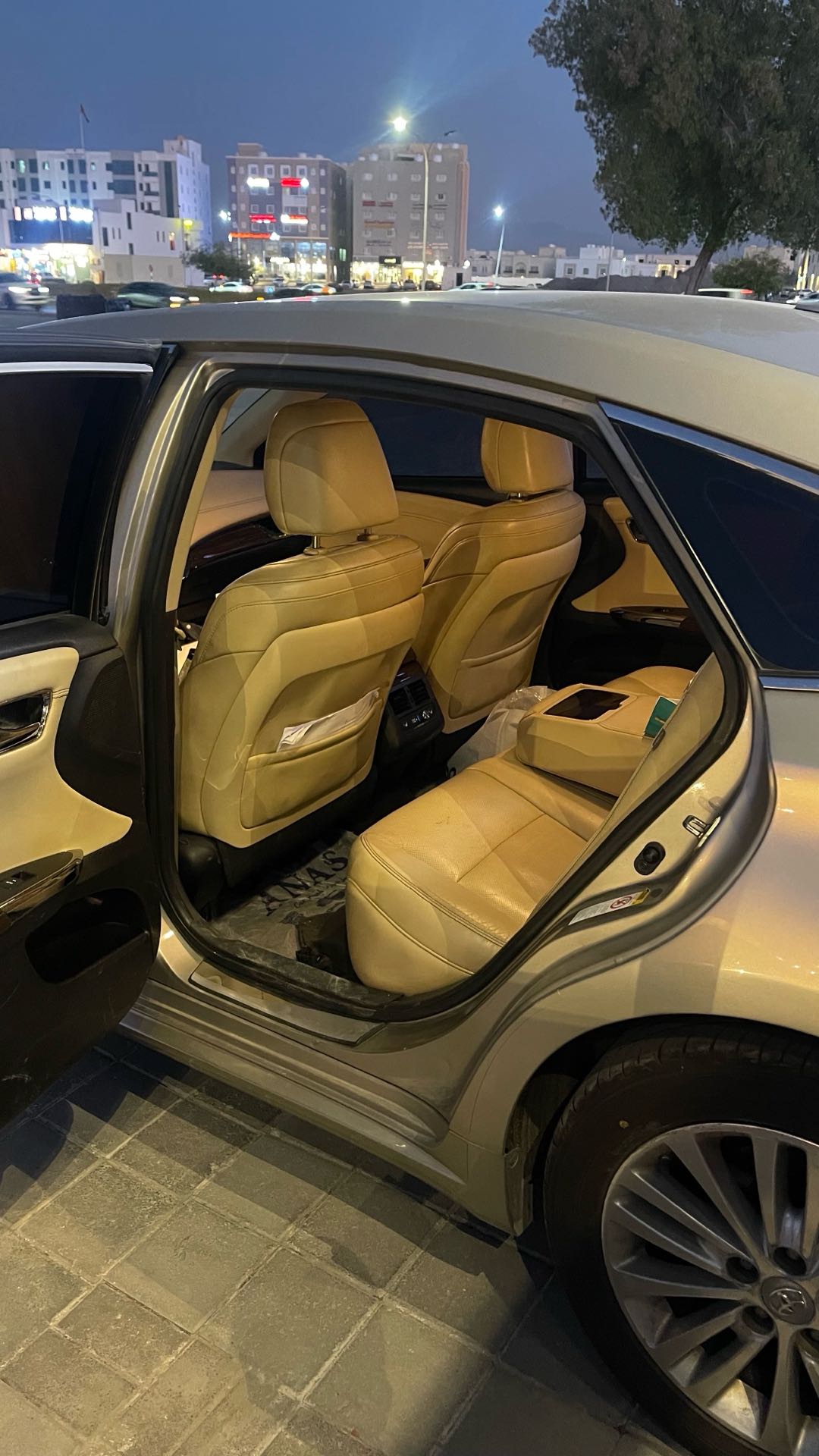 Car Image 2015 TOYOTA AVALON LIMITED