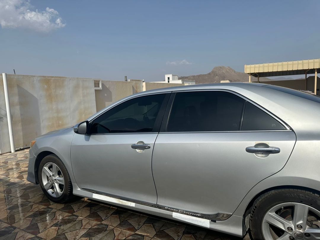 Car Image 2014 TOYOTA CAMRY SE