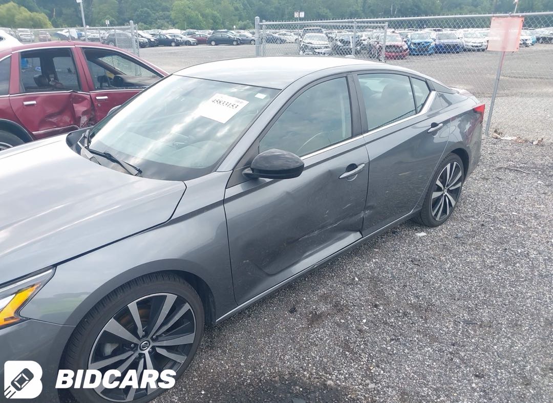 Car Image 2019 NISSAN ALTIMA