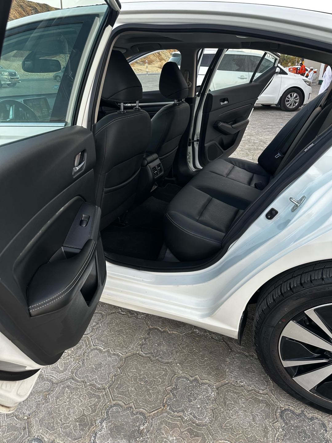 Car Image 2019 NISSAN ALTIMA SL