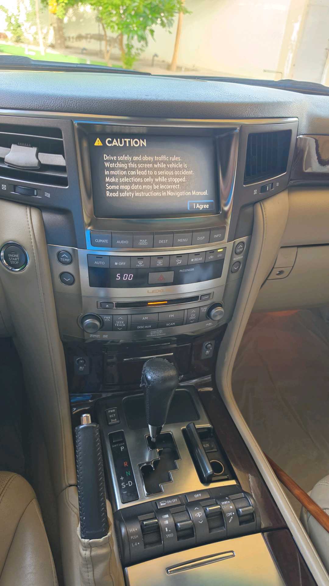 Car Image 2009 LEXUS LX 570