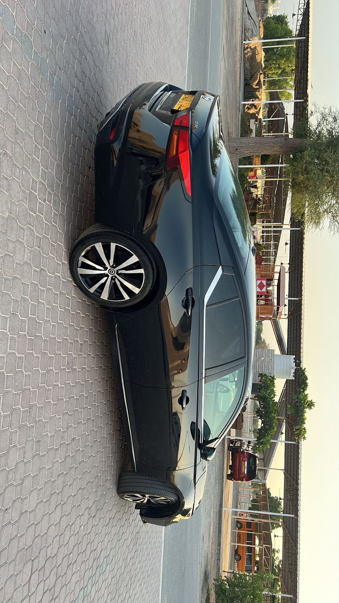 Car Image 2020 NISSAN ALTIMA SR