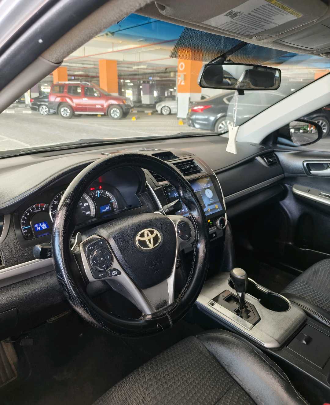 Car Image 2013 TOYOTA CAMRY SE