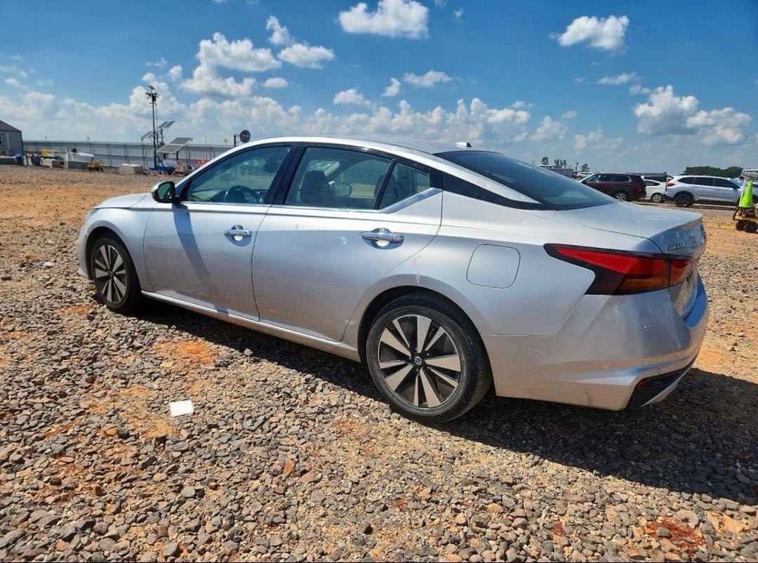 Car Image 2019 NISSAN ALTIMA
