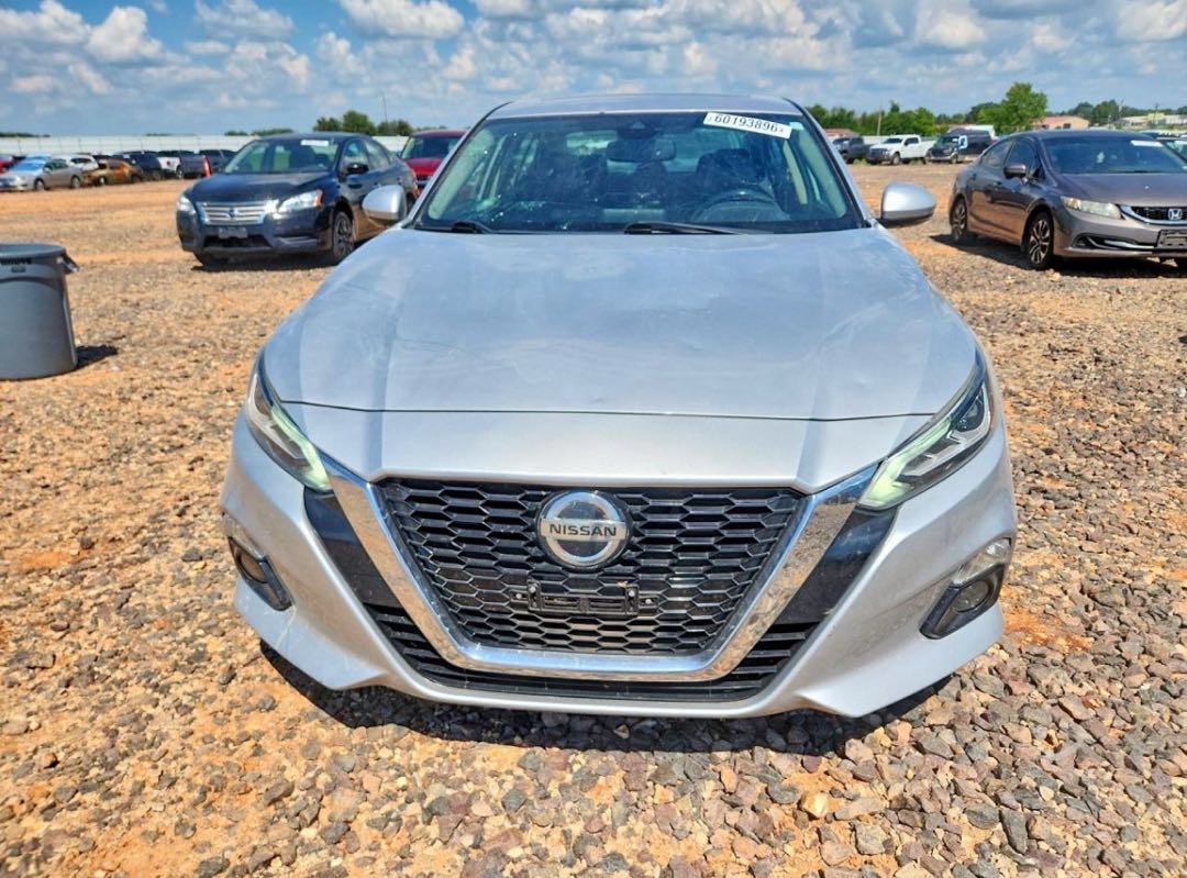 Car Image 2019 NISSAN ALTIMA