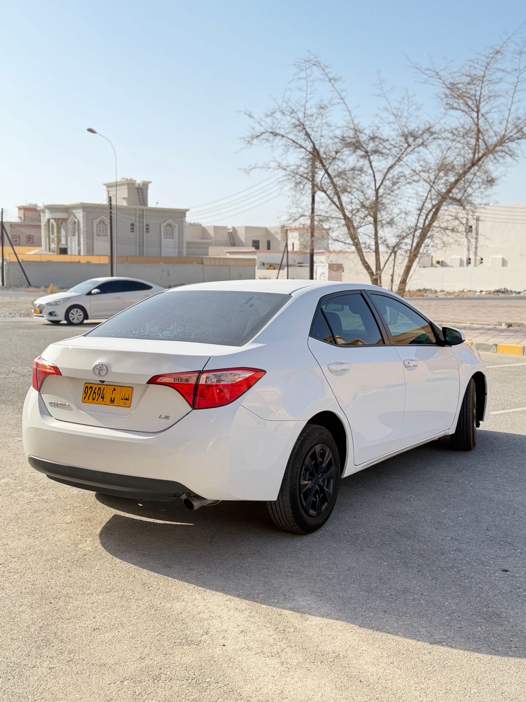 Car Image 2019 TOYOTA COROLLA LE