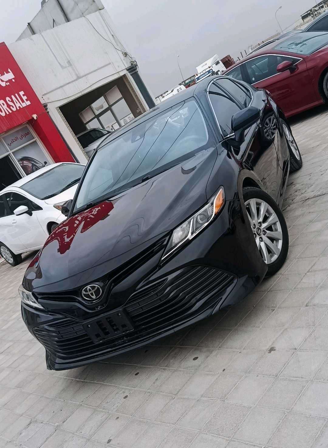 Car Image 2019 TOYOTA CAMRY LE