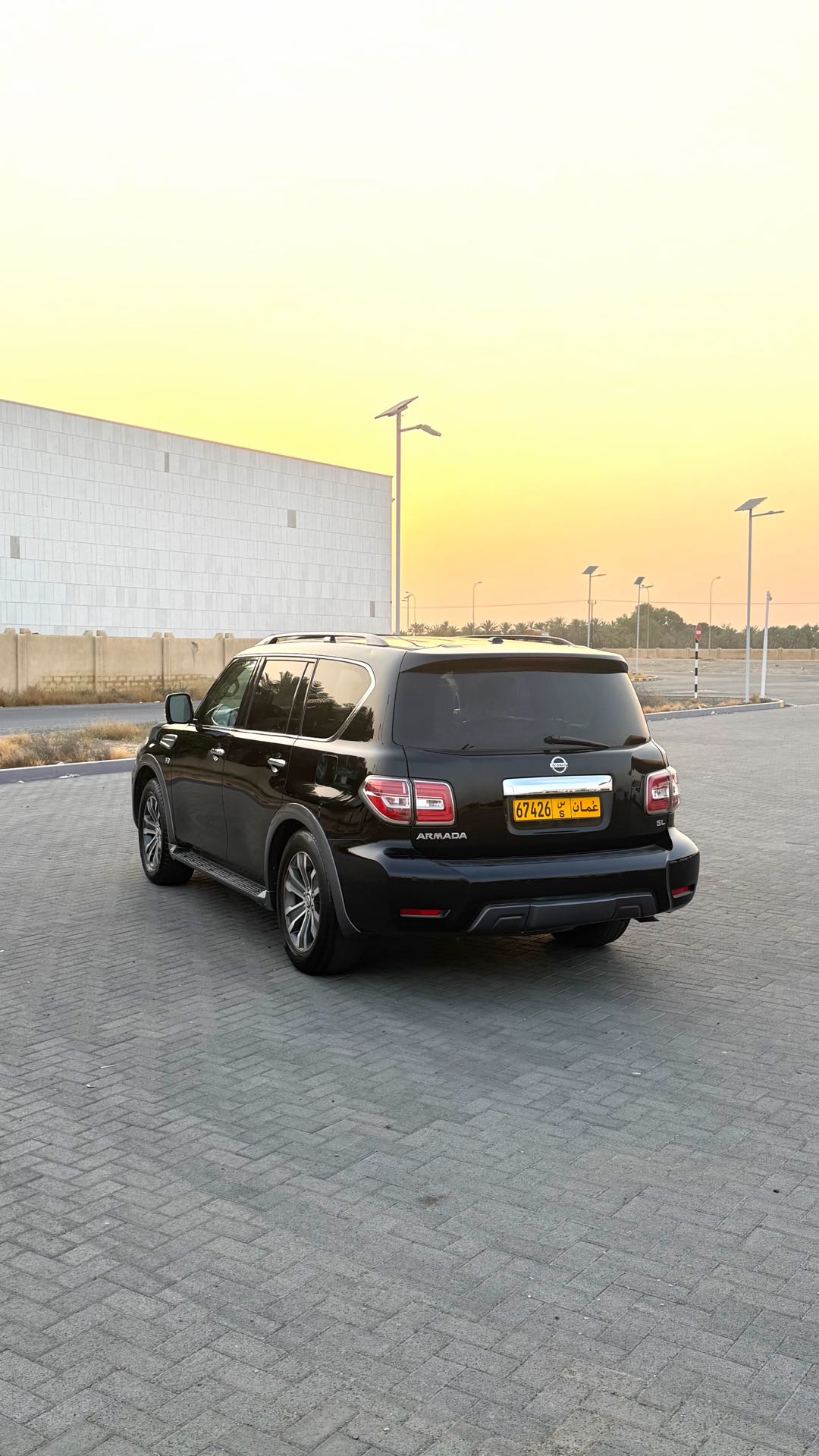 Car Image 2019 NISSAN ARMADA 