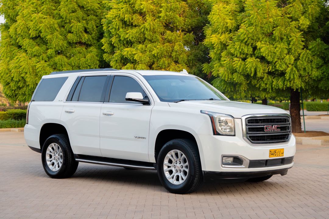 Car Image 2018 GMC YUKON SLT