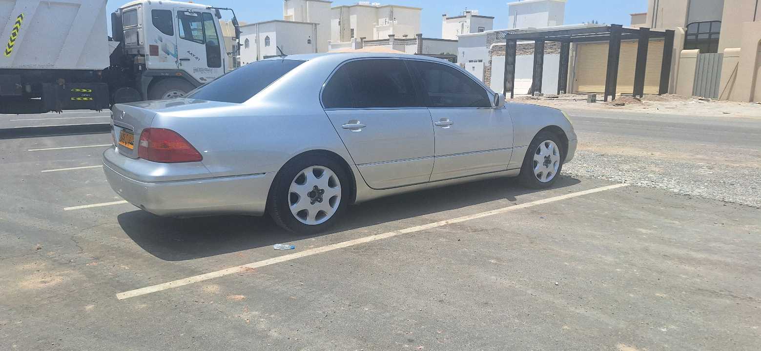Car Image 2001 LEXUS LS 430